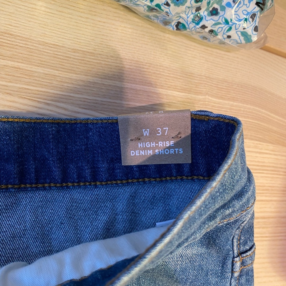 NWT MADEWELL DENIM HI-RISE CUTOFF DENIM SHORTS, JEAN SHORTS- SIZE 37, 14, 16 - Picture 8 of 16